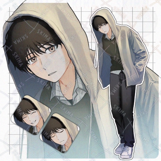 adopt フード パーカーの男性