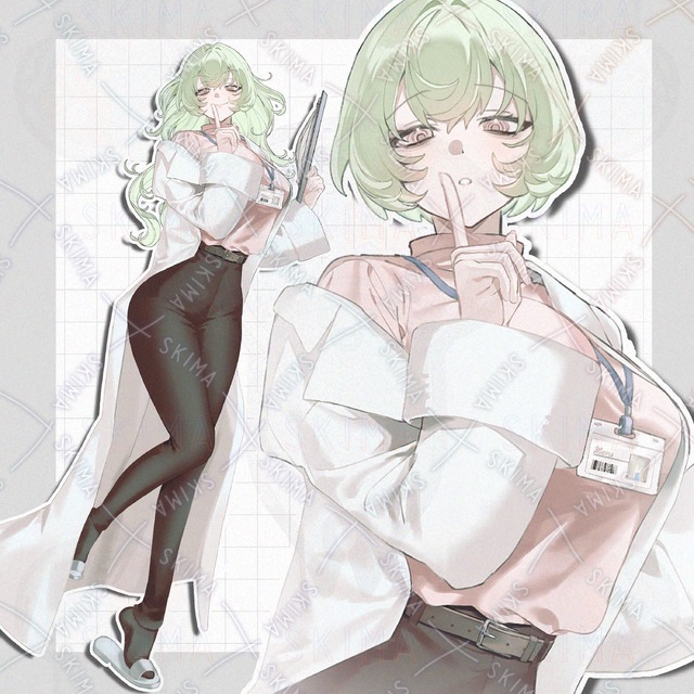 【人に紛れた白衣の女性】