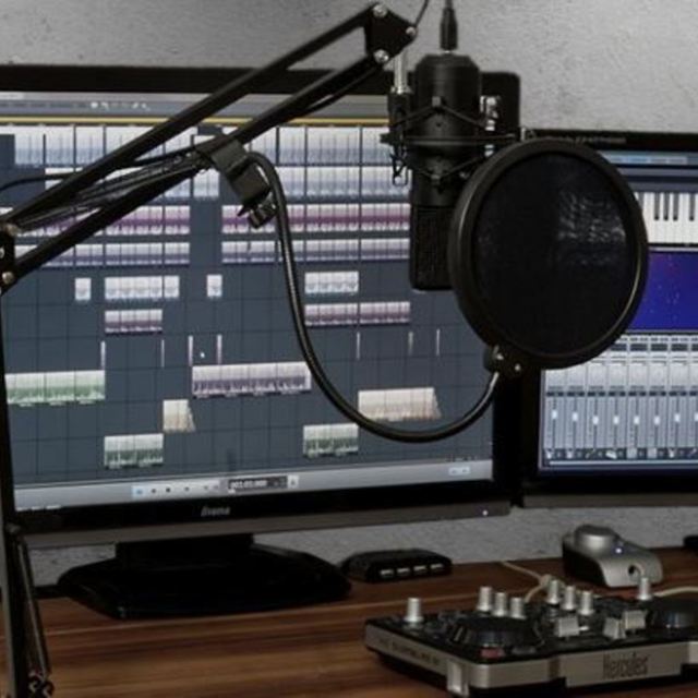 【歌ってみた音源のMIXします！】