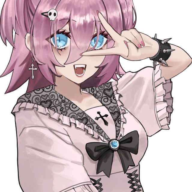 立ち絵を描きます。ゴジック、クールなデザインが得意です。