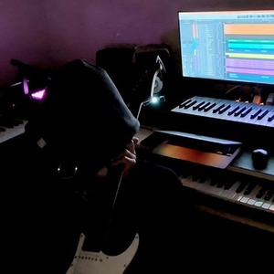 オリジナル曲の作詞/作曲/編曲/MIX