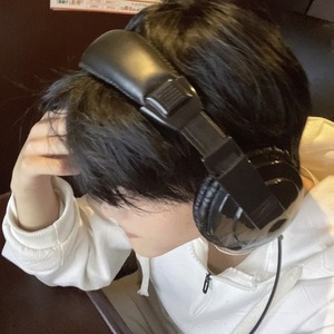 韓国語ネイティブレベルで、以下の翻訳を承ります。