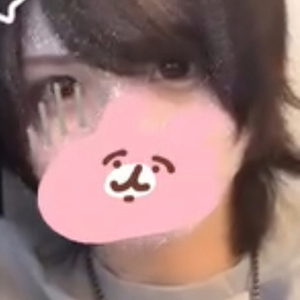 夜に、静かに話し相手になります。恋愛・仕事・人生の雑談チャット