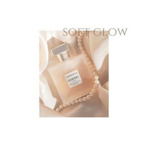 海外雑誌のような商品撮影1枚＋デザイン2枚